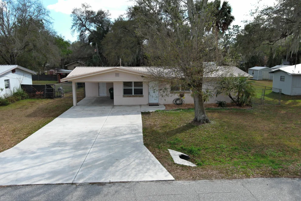 Unit for sale at 1404 SE 4th Street, Okeechobee, FL 34974