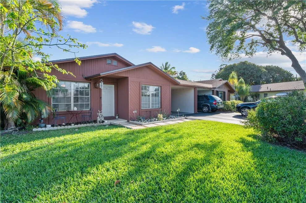 Unit for sale at 514 SE 5th Circle, Boynton Beach, FL 33435
