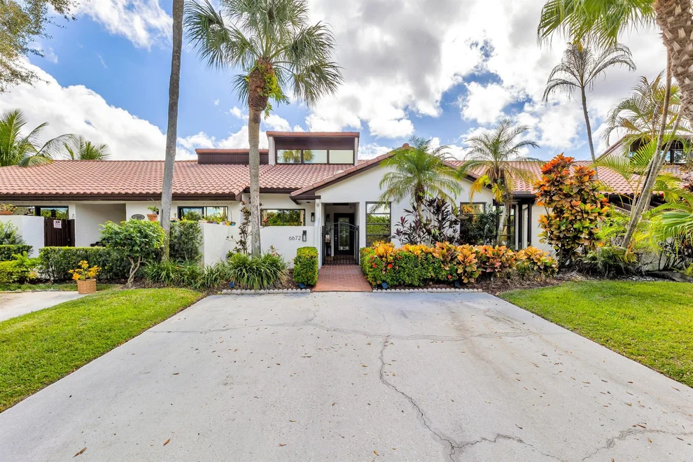 Unit for sale at 6672 Tiburon Drive, Boca Raton, FL 33433