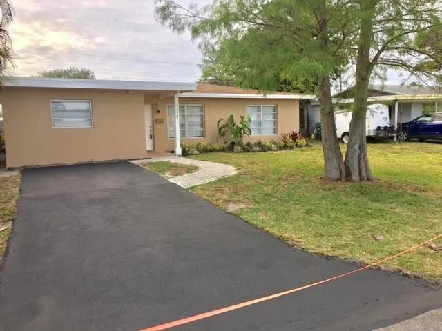 Unit for sale at 4490 NW 18th Terrace, Oakland Park, FL 33309