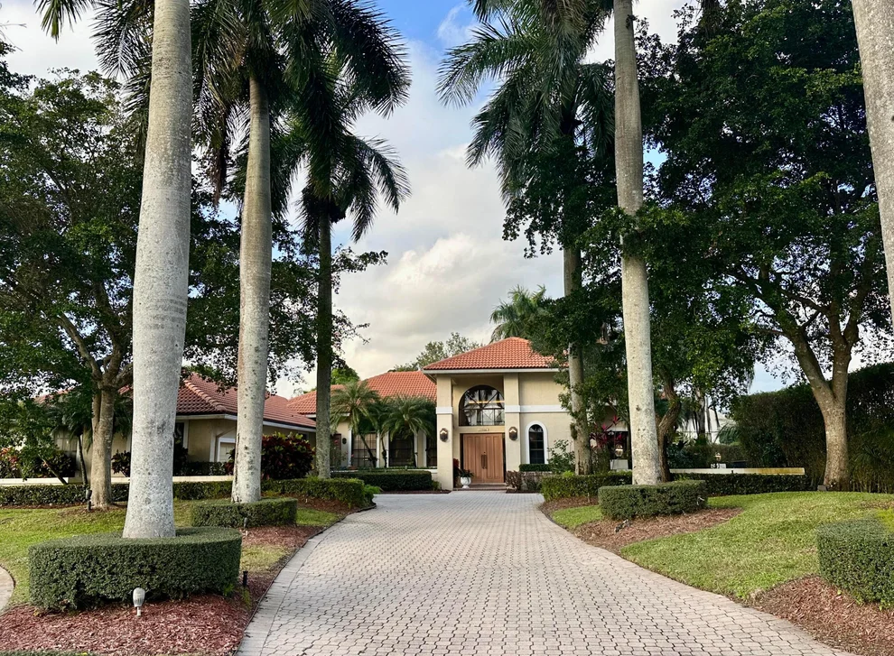 Unit for sale at 17906 Deauville Lane, Boca Raton, FL 33496