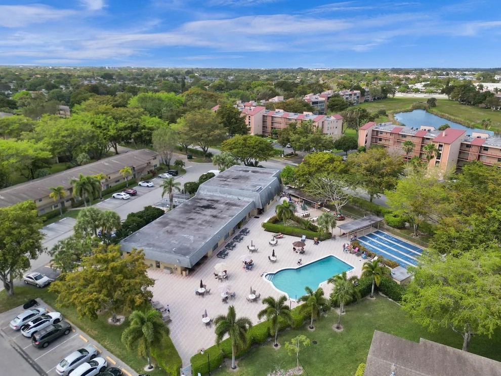 Unit for sale at 7390 NW 1st Street, Margate, FL 33063
