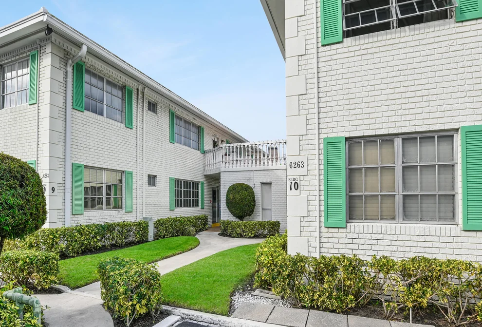 Unit for sale at 6263 NE 19th Avenue, Fort Lauderdale, FL 33308