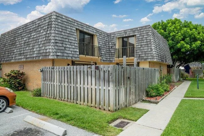 Unit for sale at 322 Lake Arbor Drive, Palm Springs, FL 33461