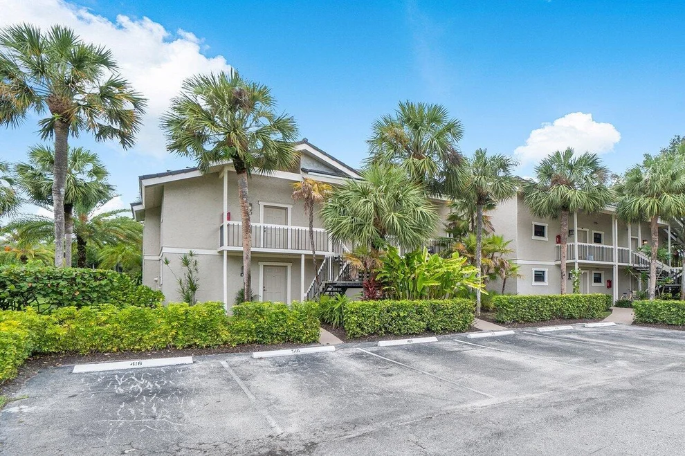 Unit for sale at 11863 Wimbledon Circle, Wellington, FL 33414