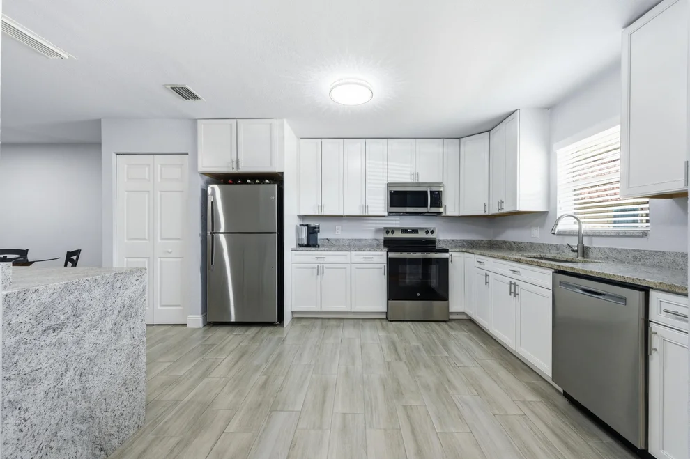 Unit for sale at 586 Laconia Circle, Lake Worth, FL 33467