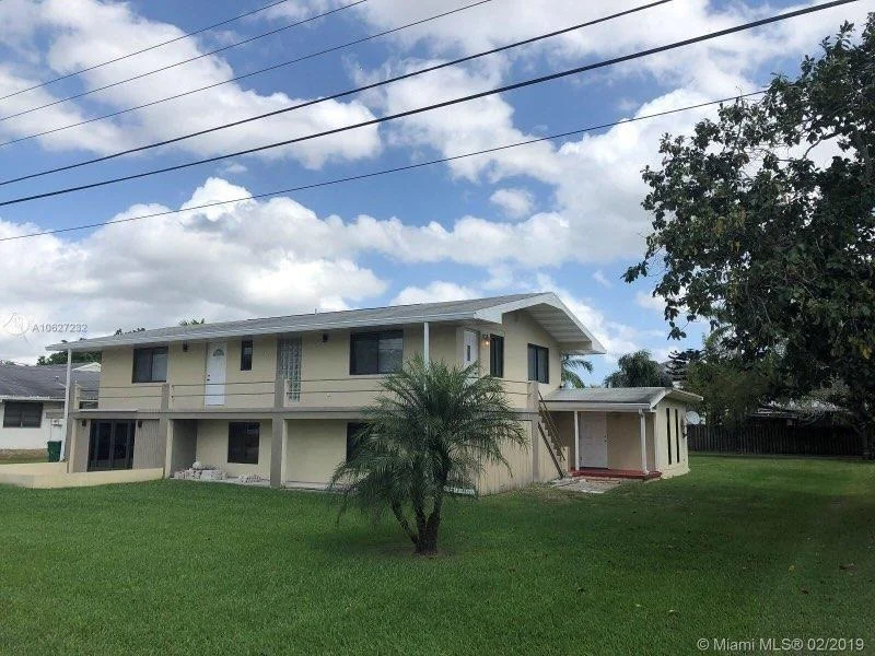 Unit for sale at 4230 SW 73rd Terrace, Davie, FL 33314
