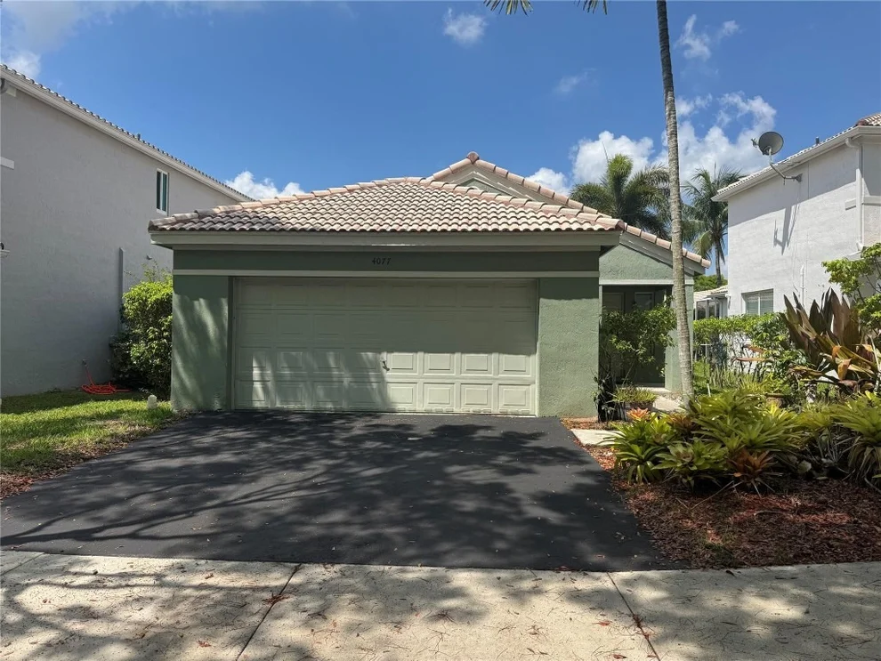 Unit for sale at 4077 Pine Ridge Lane, Weston, FL 33331