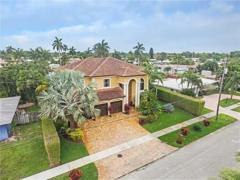 Unit for sale at 2421 NE 51st Street, Lighthouse Point, FL 33064