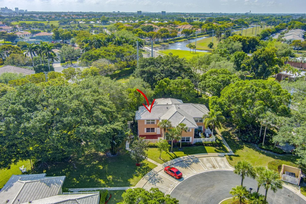 Unit for sale at 3141 Kingston Court, West Palm Beach, FL 33409