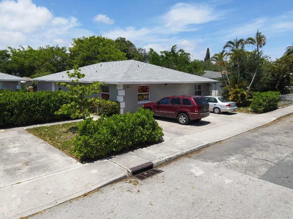 Unit for sale at 909 S N Street, Lake Worth Beach, FL 33460