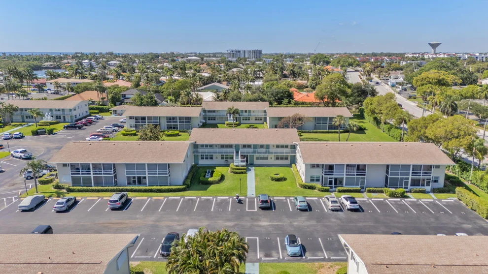 Unit for sale at 740 W Horizons W, Boynton Beach, FL 33435