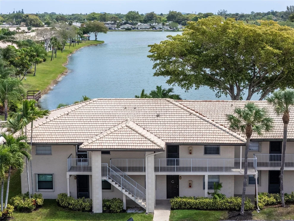 Unit for sale at 5541 Lakeside Drive, Margate, FL 33063