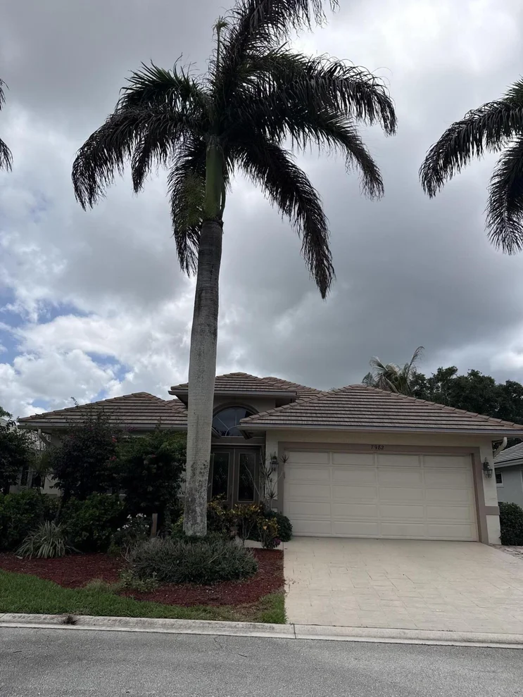 Unit for sale at 7982 SE Hempstead Circle, Hobe Sound, FL 33455