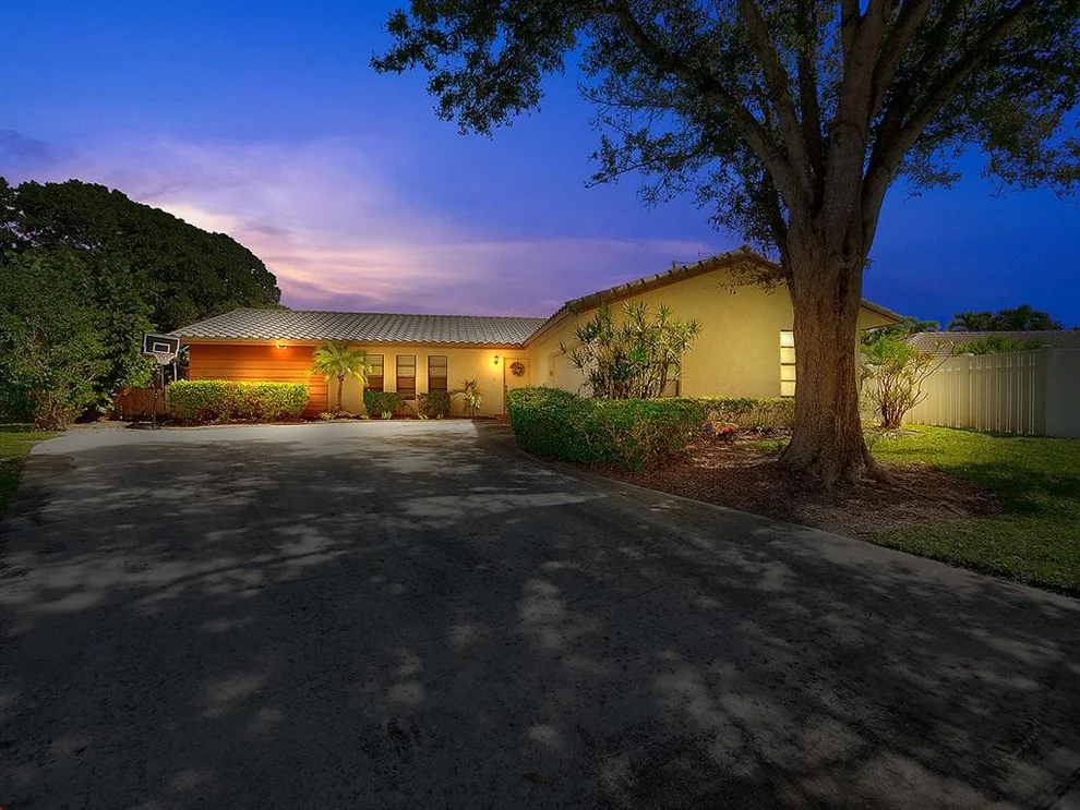 Unit for sale at 4432 Colette Drive, Tequesta, FL 33469