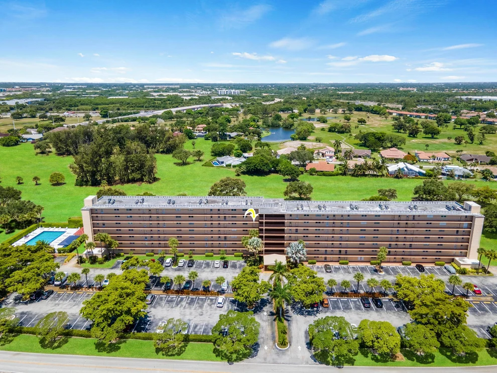 Unit for sale at 6161 NW 2nd Avenue, Boca Raton, FL 33487
