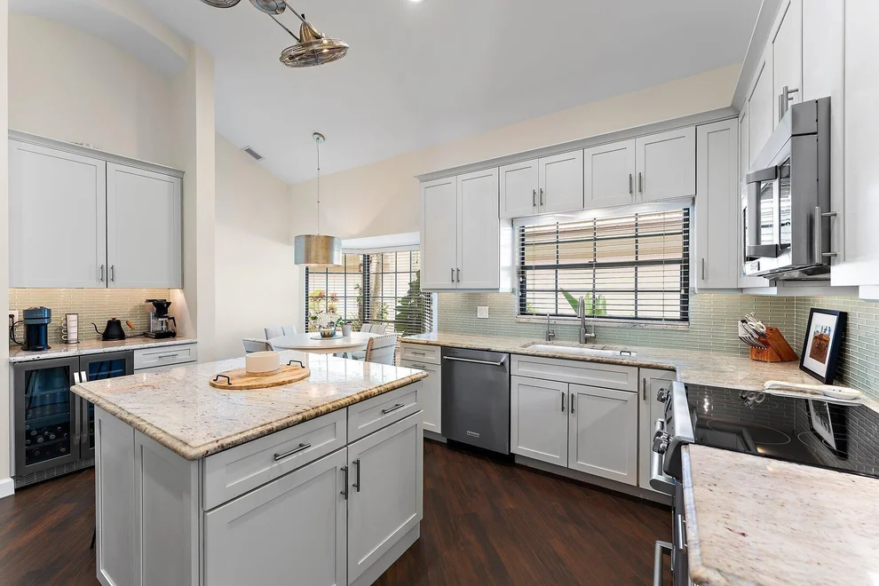 Unit for sale at 155 Coventry Place, Palm Beach Gardens, FL 33418