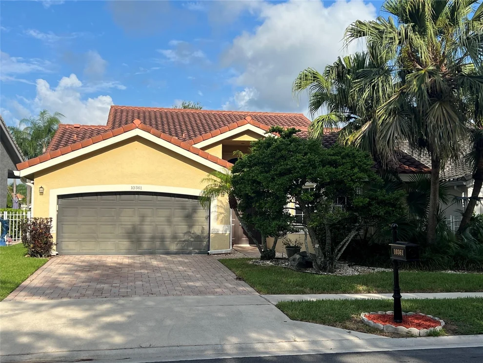 Unit for sale at 10361 Buena Ventura Drive, Boca Raton, FL 33498