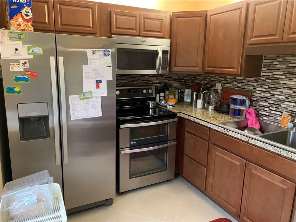 Unit for sale at 9430 Tangerine Place, Davie, FL 33324