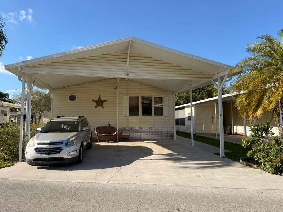 Unit for sale at 2 S 4 Seasons Road, Palm Beach Gardens, FL 33410