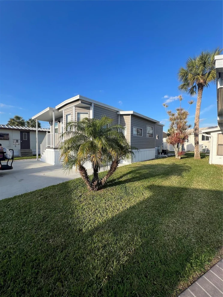 Unit for sale at 6501 SE 55th Lane, Okeechobee, FL 34974