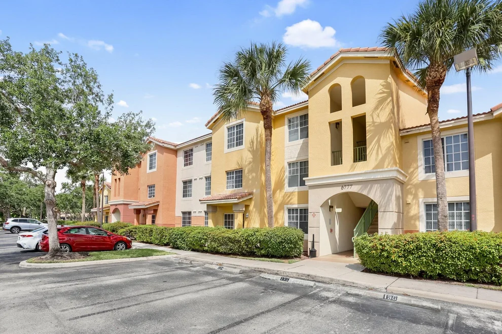 Unit for sale at 6777 Heritage Grande, Boynton Beach, FL 33437