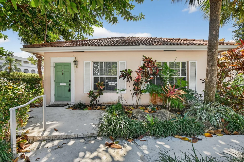 Unit for sale at 770 E Camino Real, Boca Raton, FL 33432