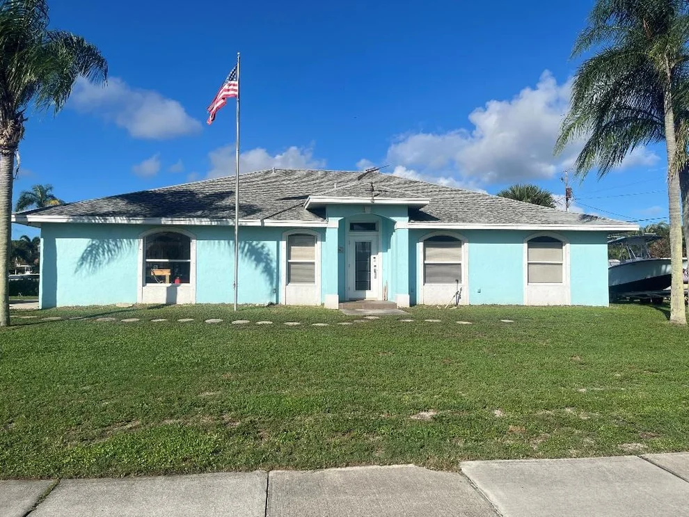 Unit for sale at 8996 SE Bahama Circle, Hobe Sound, FL 33455