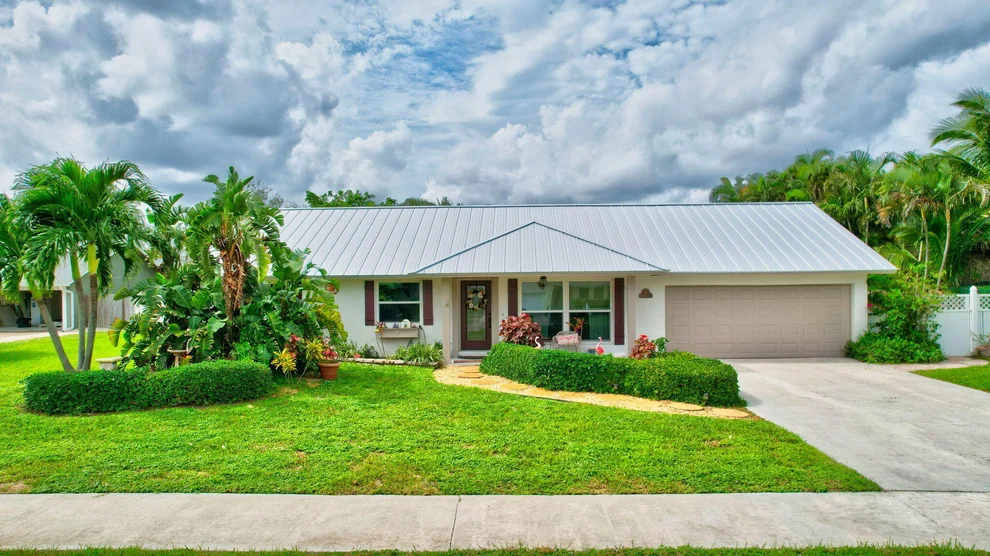Unit for sale at 3030 Phoebe Lane, Delray Beach, FL 33444