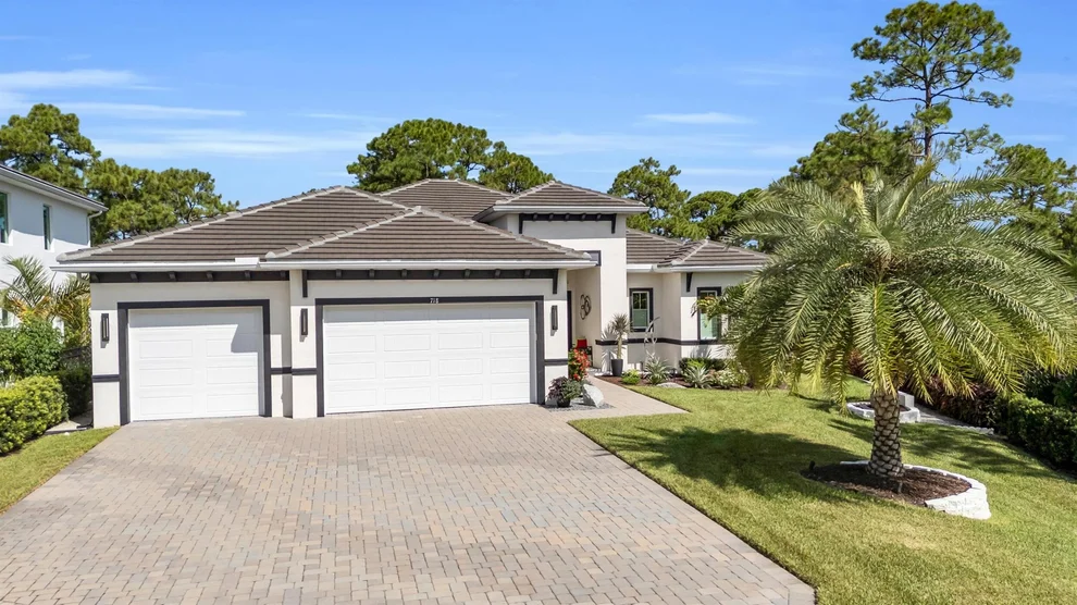 Unit for sale at 718 SW Riverwatch Place, Stuart, FL 34997
