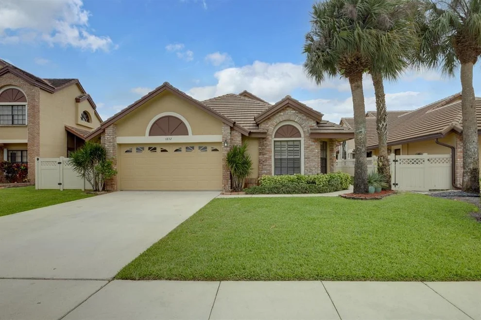Unit for sale at 6852 Bitterbush Place, Boynton Beach, FL 33472