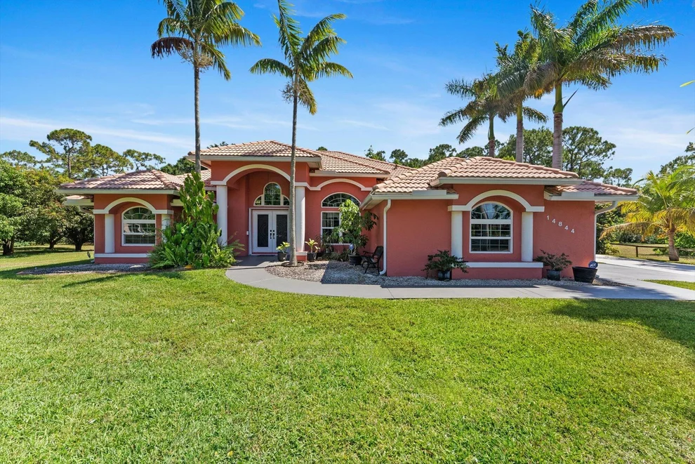 Unit for sale at 14844 Tangerine Boulevard, The Acreage, FL 33470