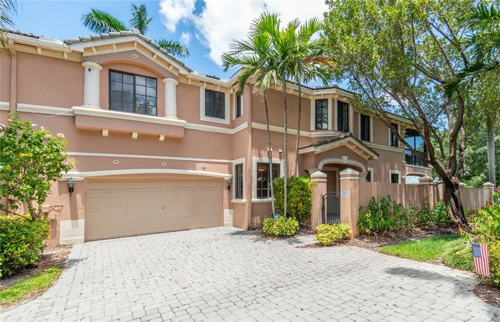 Unit for sale at 2653 Center Court Drive, Weston, FL 33332