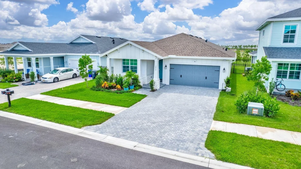 Unit for sale at 1617 Whistlegrass Lane, The Acreage, FL 33470