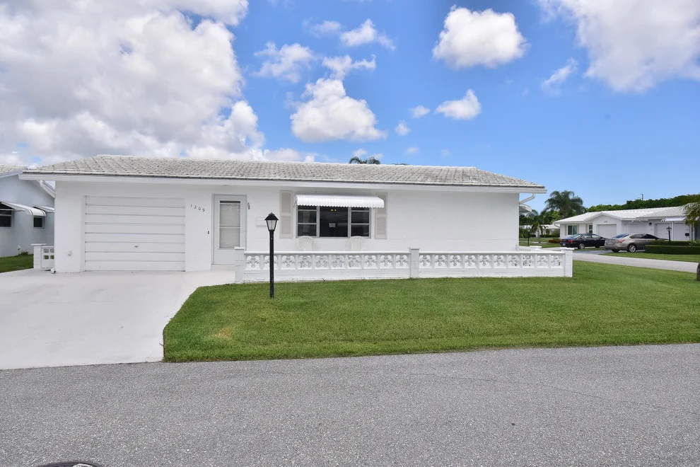 Unit for sale at 1209 SW 21st Avenue, Boynton Beach, FL 33426