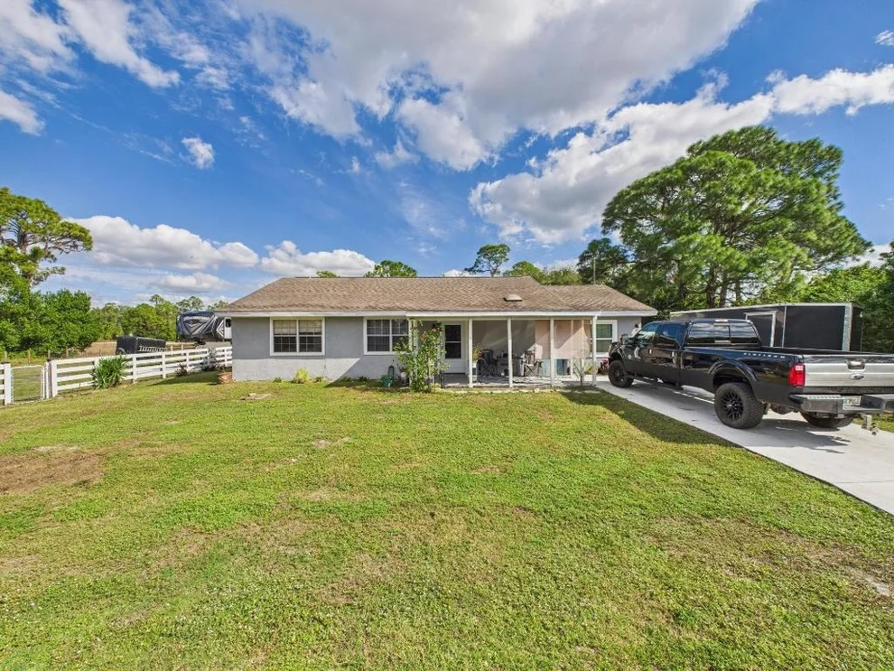 Unit for sale at 513 Serenade Terrace, Lake Placid, FL 33852