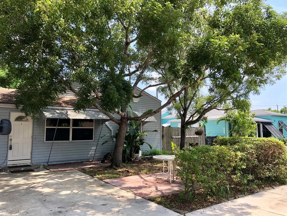 Unit for sale at 1410 Crestwood Boulevard, Lake Worth Beach, FL 33460