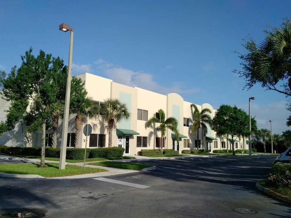 Unit for sale at 3677 23rd Avenue S, Lake Worth Beach, FL 33461