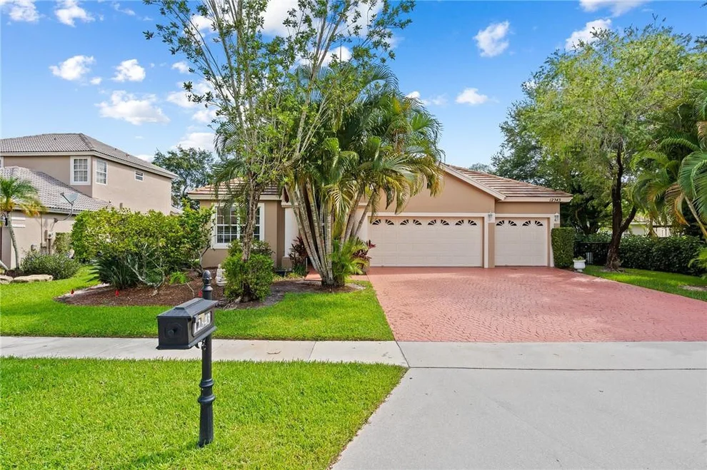 Unit for sale at 12343 Melrose Way, Boca Raton, FL 33428
