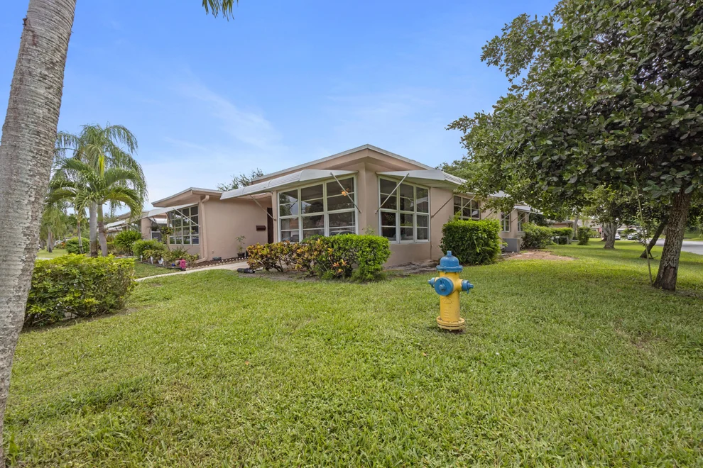 Unit for sale at 1355 High Point Way SW, Delray Beach, FL 33445