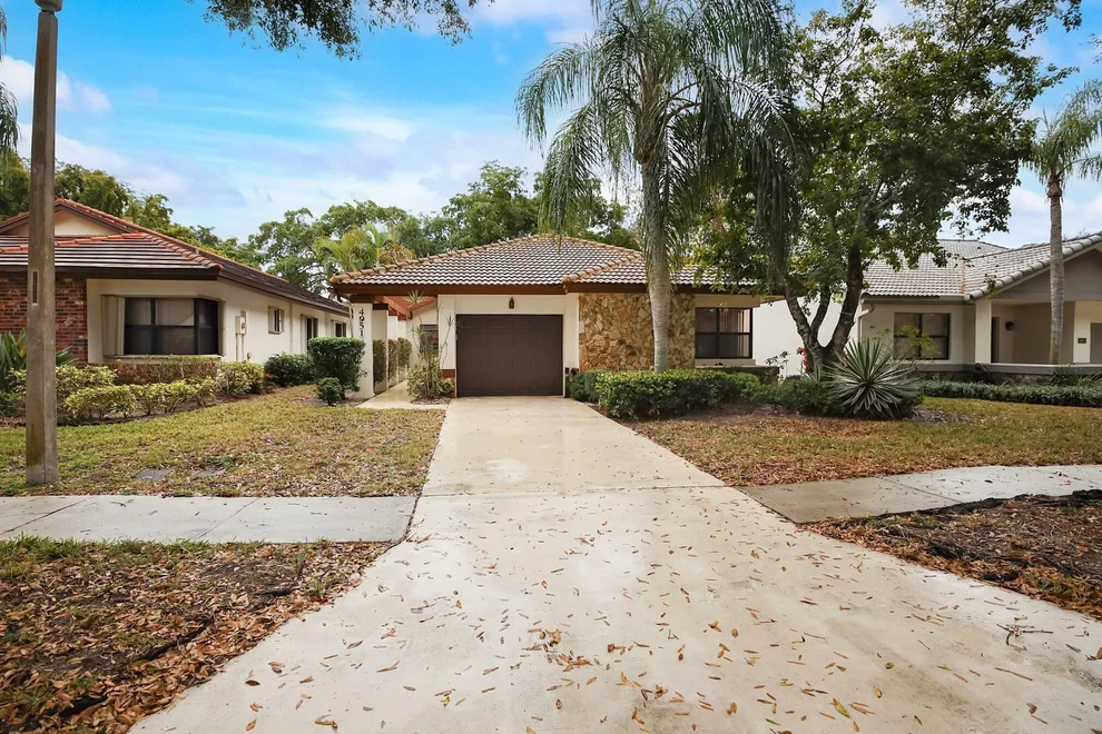 Unit for sale at 4951 Boxwood Circle, Boynton Beach, FL 33436