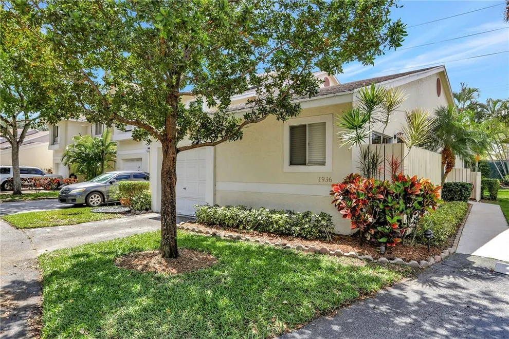 Unit for sale at 1936 Discovery Circle, Deerfield Beach, FL 33442