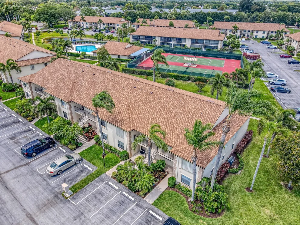 Unit for sale at 901 Pinecrest Circle, Jupiter, FL 33458