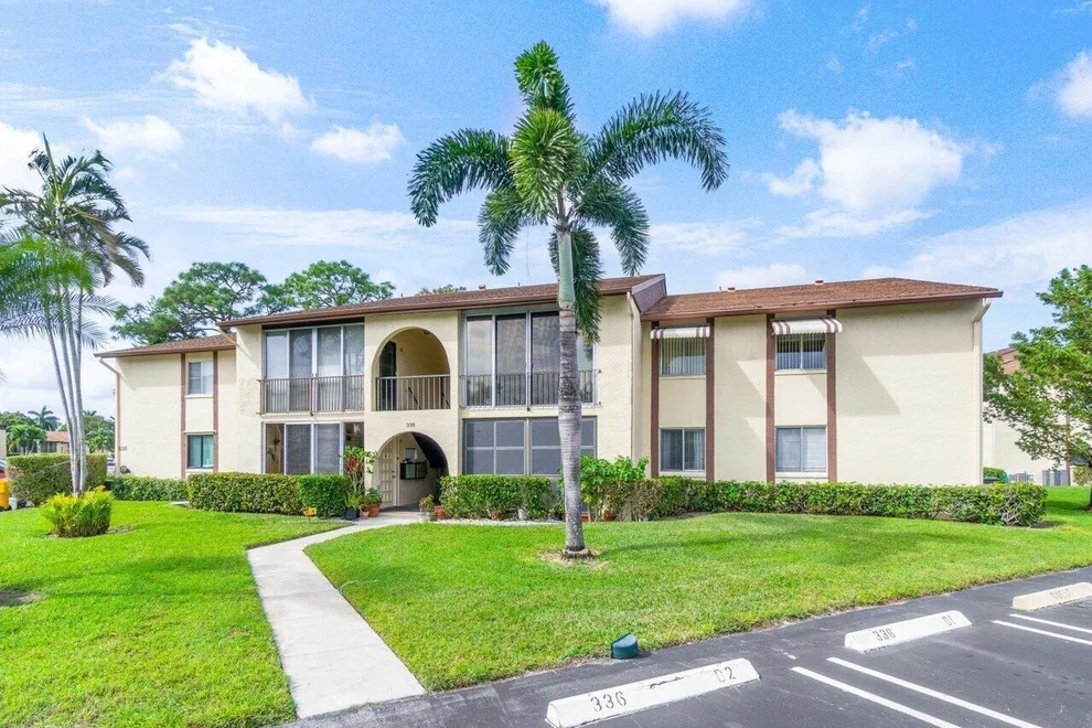 Unit for sale at 336 Knotty Pine Circle, Greenacres, FL 33463