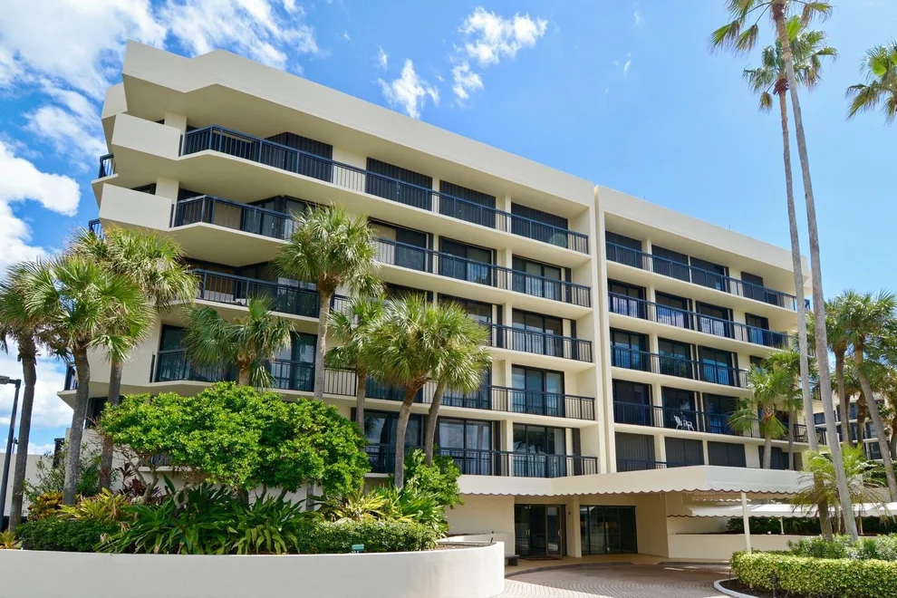 Unit for sale at 3140 S Ocean Boulevard, Palm Beach, FL 33480