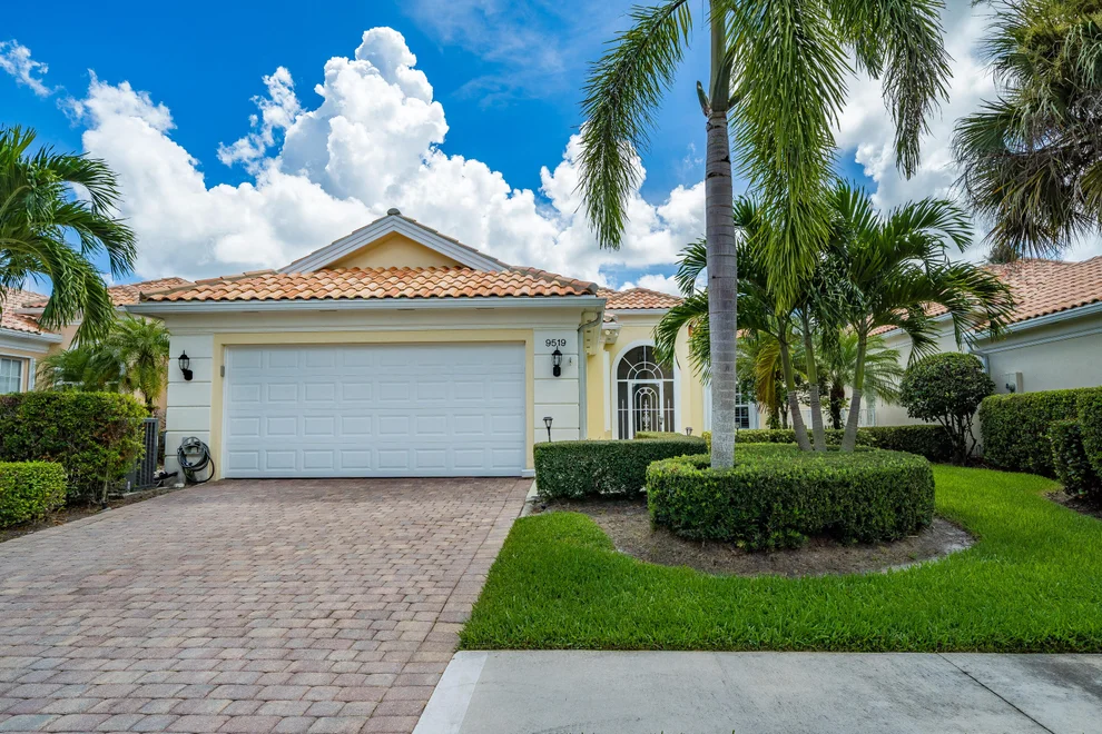 Unit for sale at 9519 SW Wedgewood Lane, Stuart, FL 34997