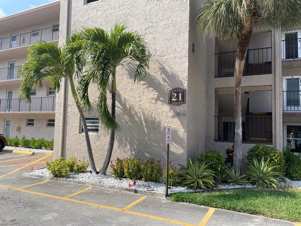 Unit for sale at 725 Lori Drive, Palm Springs, FL 33461