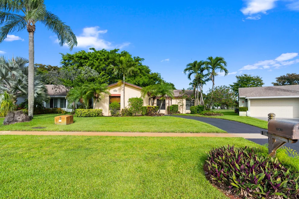 Unit for sale at 18051 S 104th Ter Terrace S, Boca Raton, FL 33498