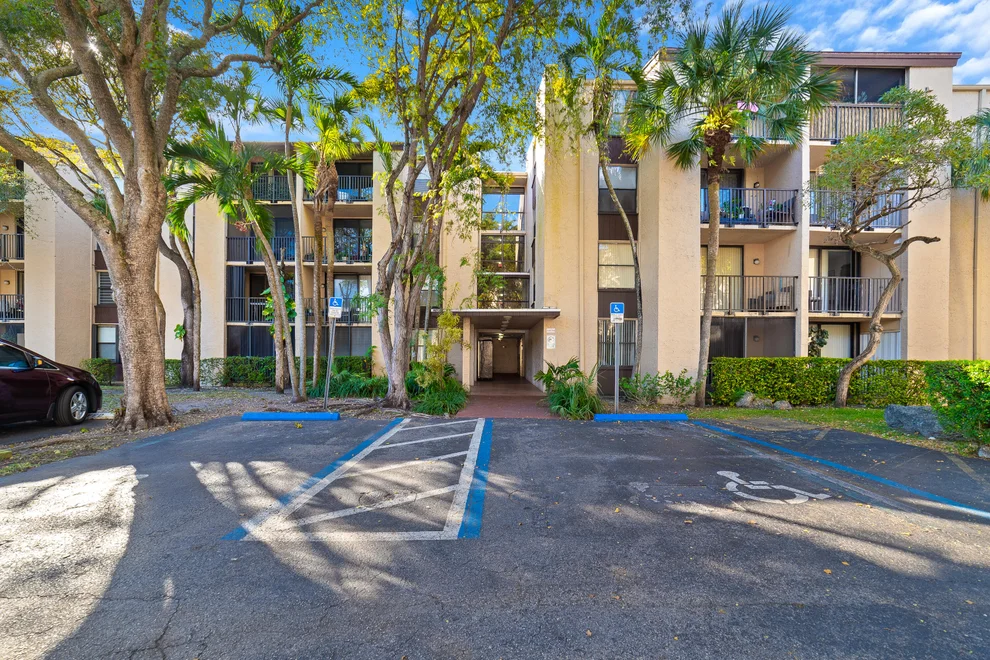 Unit for sale at 14221 SW 88th Street, Miami, FL 33186