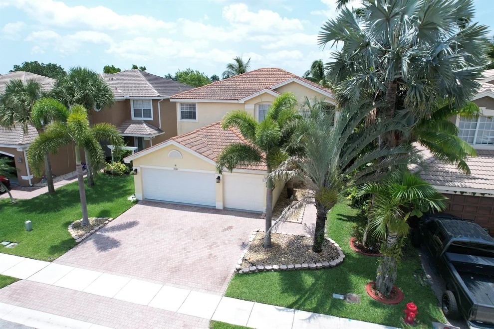 Unit for sale at 5524 Baja Terrace, Greenacres, FL 33463